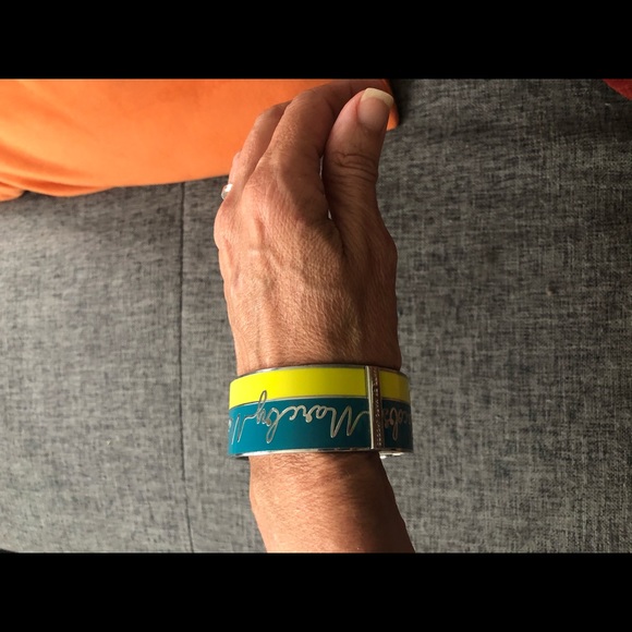 Marc by Marc Jacobs Script Cuff Bracelet - Picture 4 of 6